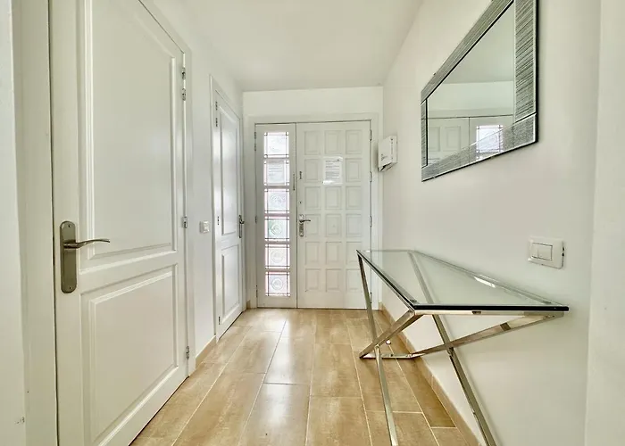 Bella Vista, Golf Del Sur